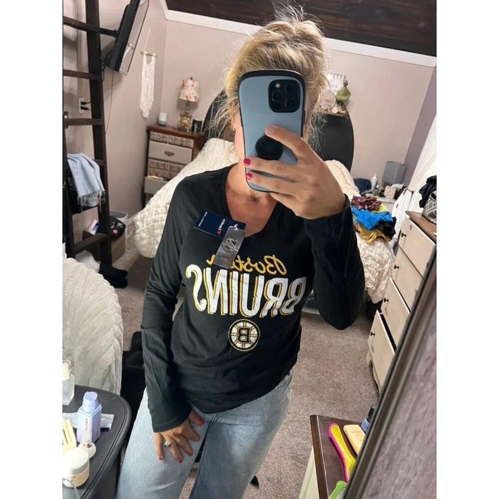 NWT Bruins hockey women’s long sleeve nhl